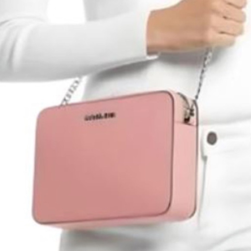 Michael Kors Jet Set Item Large East West Zip Crossbody Leather Primrose 
NWT